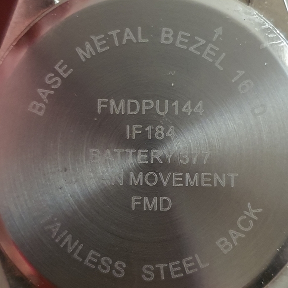 10/$20 FMDPU144 Silver/Black Leather Men's Watch - Picture 4 of 4